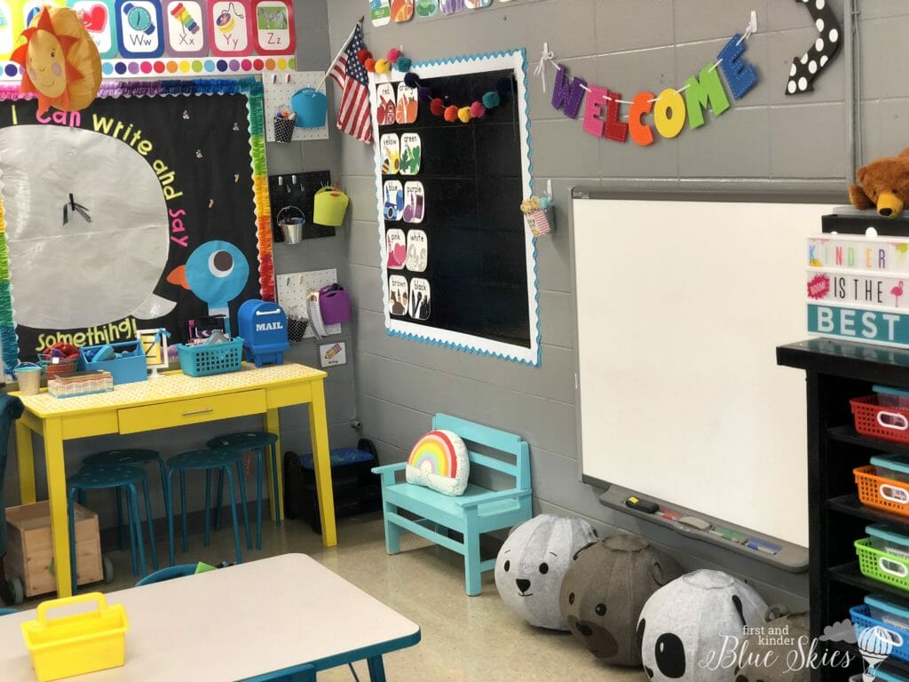 beautiful classroom - First Grade Blue Skies